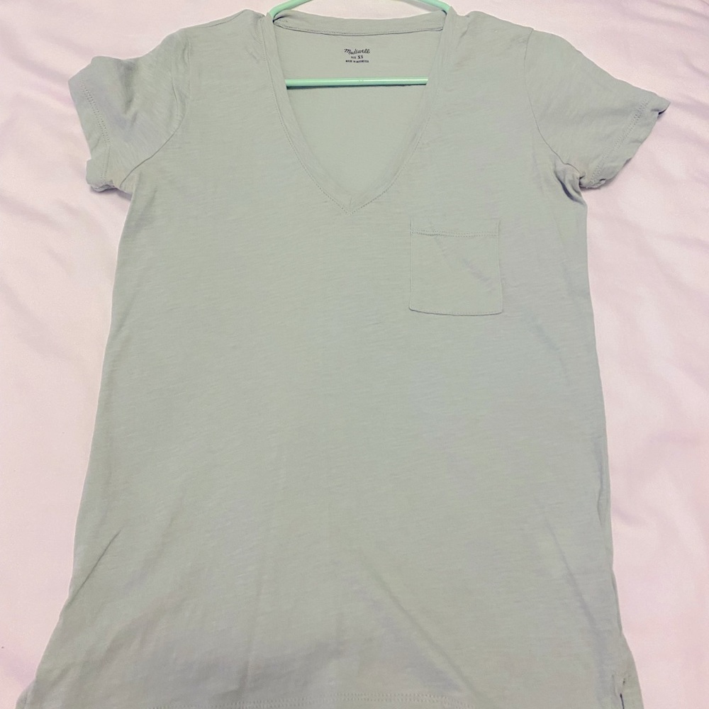 Madewell Whisper Cotton V-Neck Pocket Tee